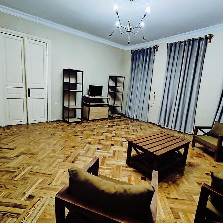 Happy Stay Hotel Кутаїсі Екстер'єр фото