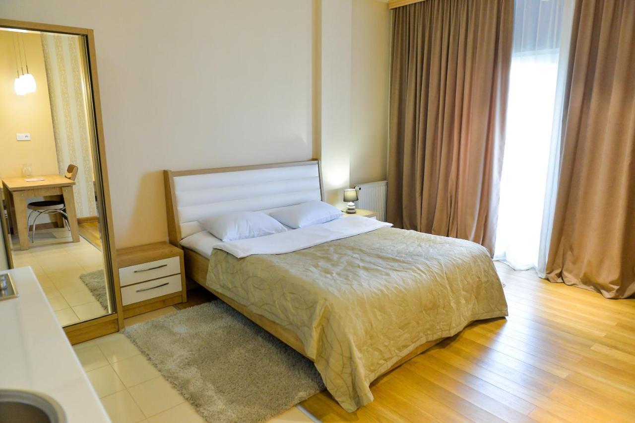 Happy Stay Hotel Кутаїсі Екстер'єр фото
