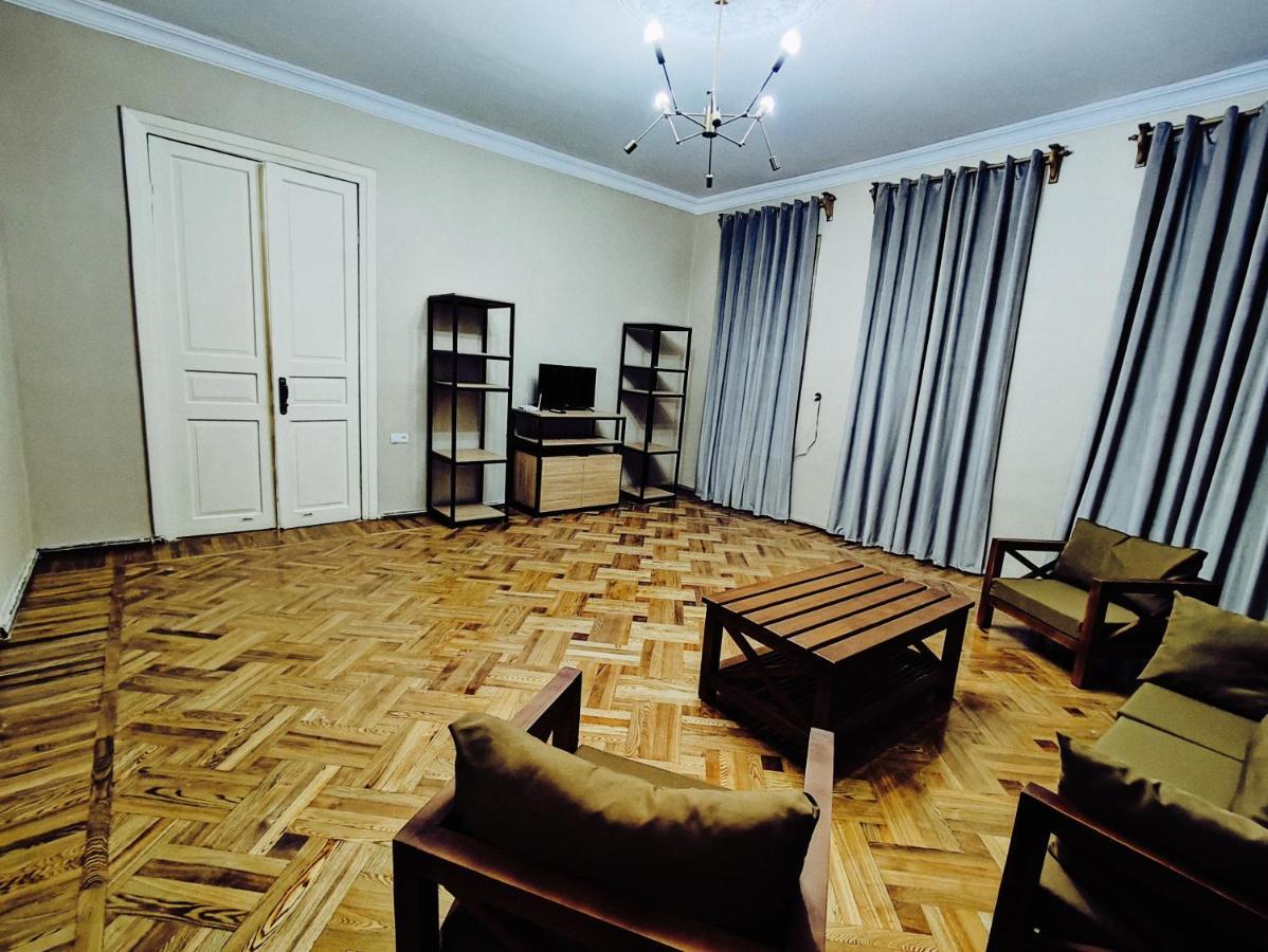 Happy Stay Hotel Кутаїсі Екстер'єр фото