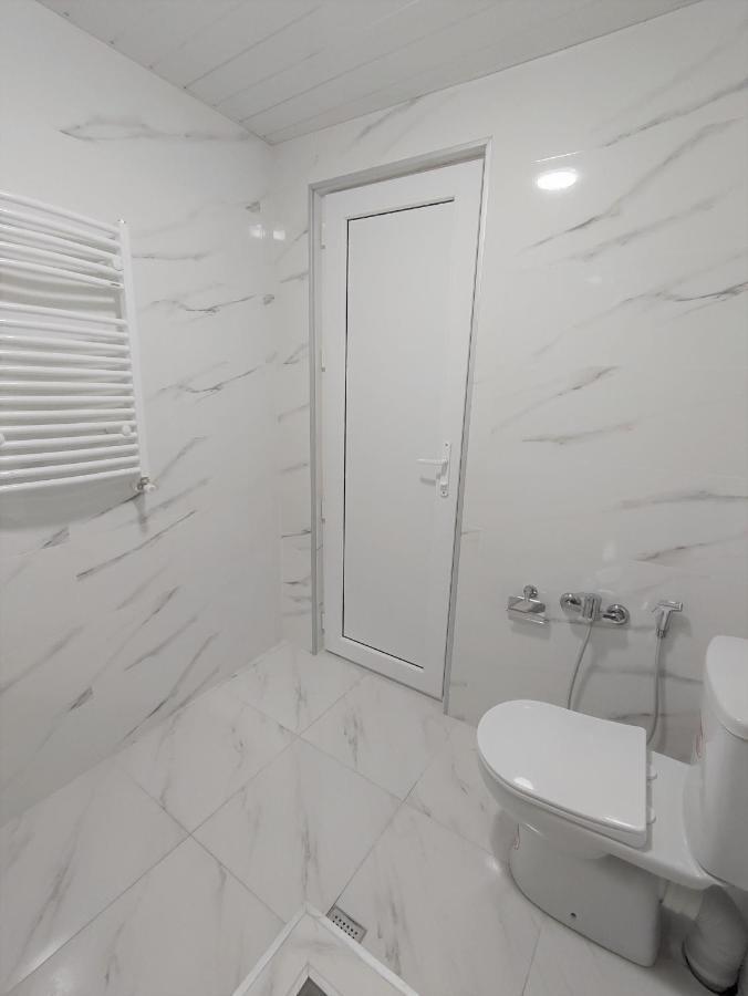Happy Stay Hotel Кутаїсі Екстер'єр фото