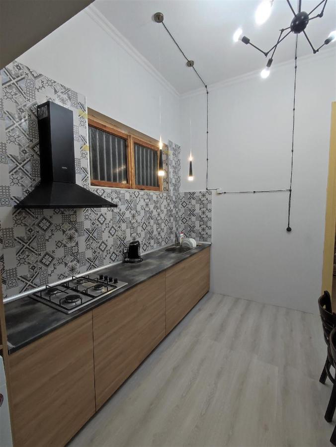 Happy Stay Hotel Кутаїсі Екстер'єр фото