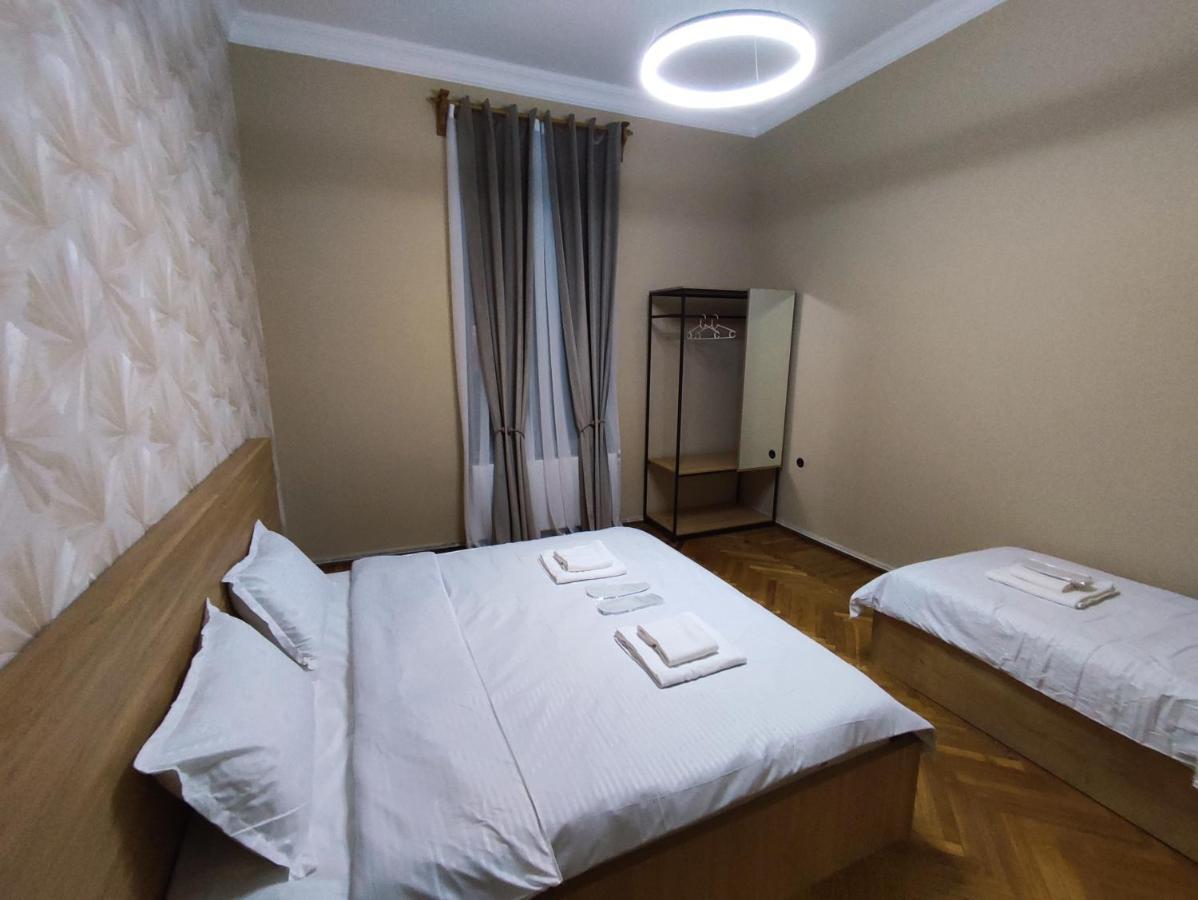 Happy Stay Hotel Кутаїсі Екстер'єр фото