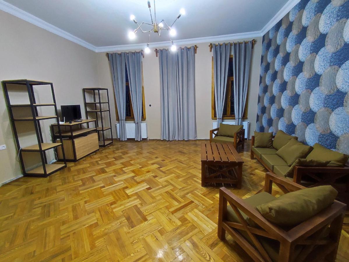 Happy Stay Hotel Кутаїсі Екстер'єр фото