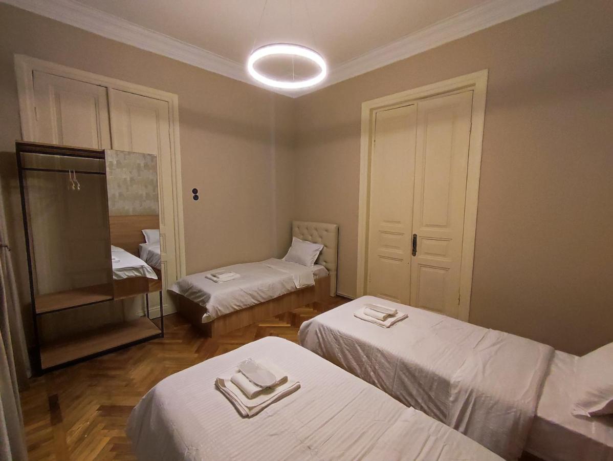 Happy Stay Hotel Кутаїсі Екстер'єр фото