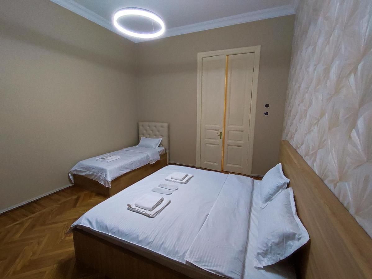Happy Stay Hotel Кутаїсі Екстер'єр фото