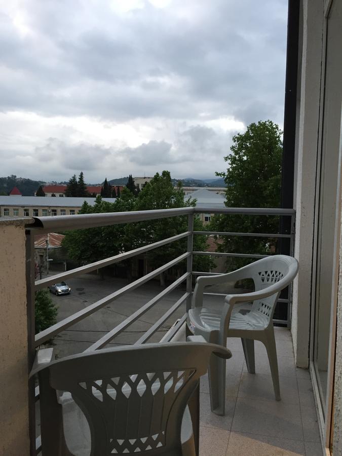 Happy Stay Hotel Кутаїсі Екстер'єр фото